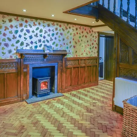 The Oaks Country House *